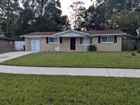 Building Photo - NOW AVAILABLE!! 3/2 House Located in quiet...