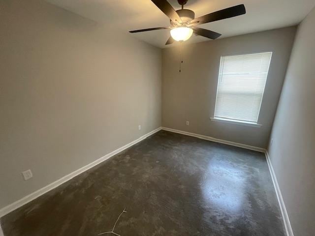 Building Photo - 2433 Zanone Ave