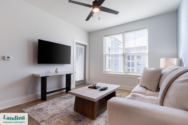 Building Photo - 435 Encore Way