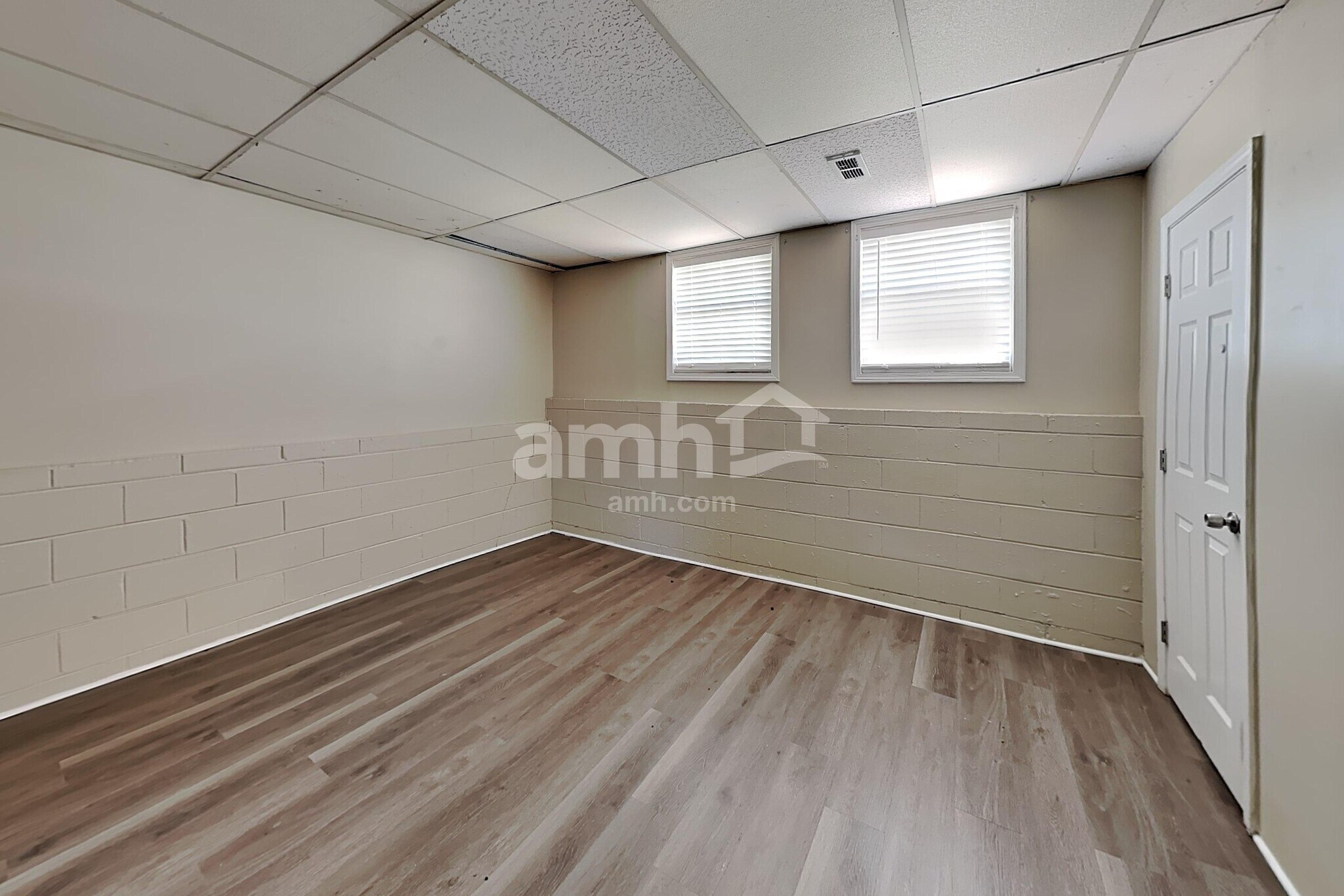 Building Photo - 808 Grindstone Ct SW