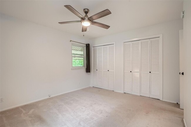 Building Photo - 507 Seminole Dr