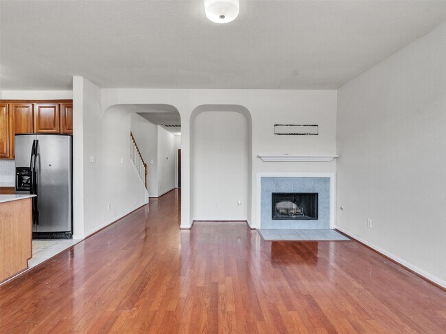 Building Photo - 29650 Legends Green Dr