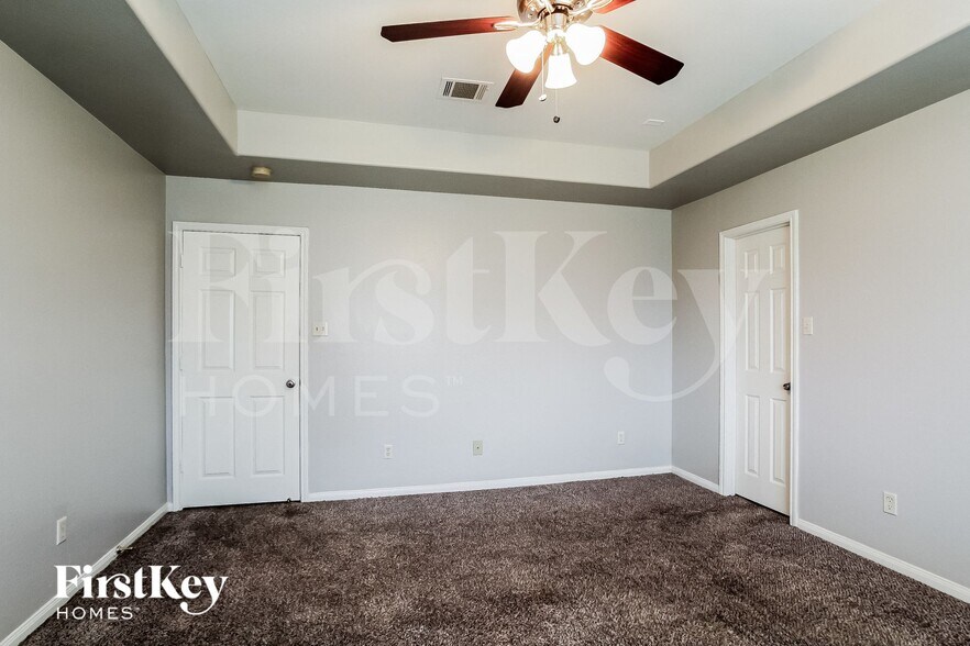 Building Photo - 5311 Lost Cove Ln