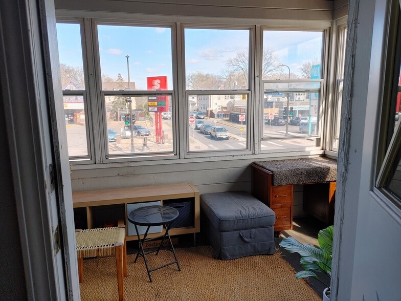 Balcony / Sunroom - 3454 Nicollet Ave