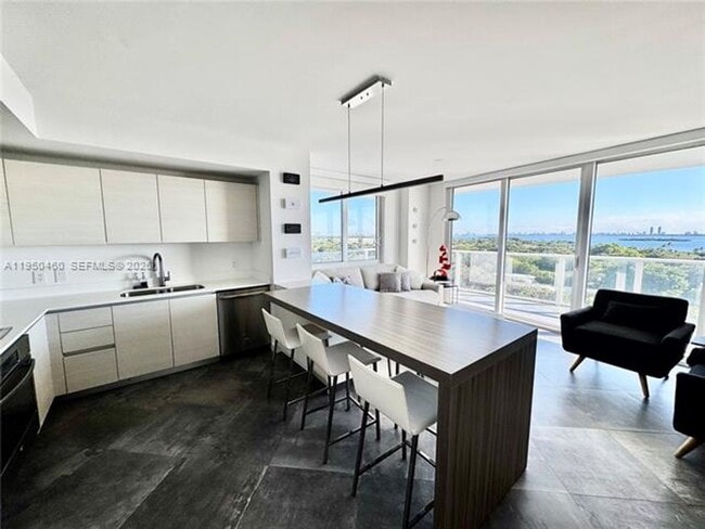 Building Photo - 4250 Biscayne Blvd