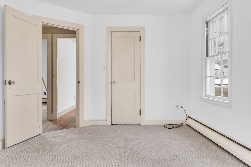 Building Photo - 12 Lee Ave