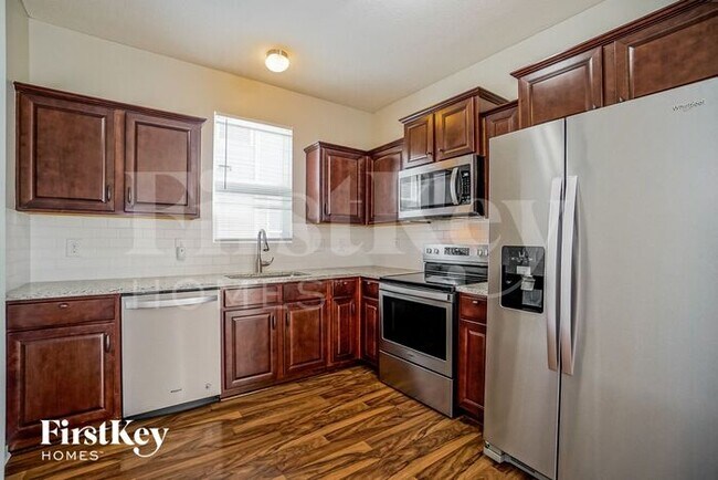 Building Photo - 5577 Eagle River Dr