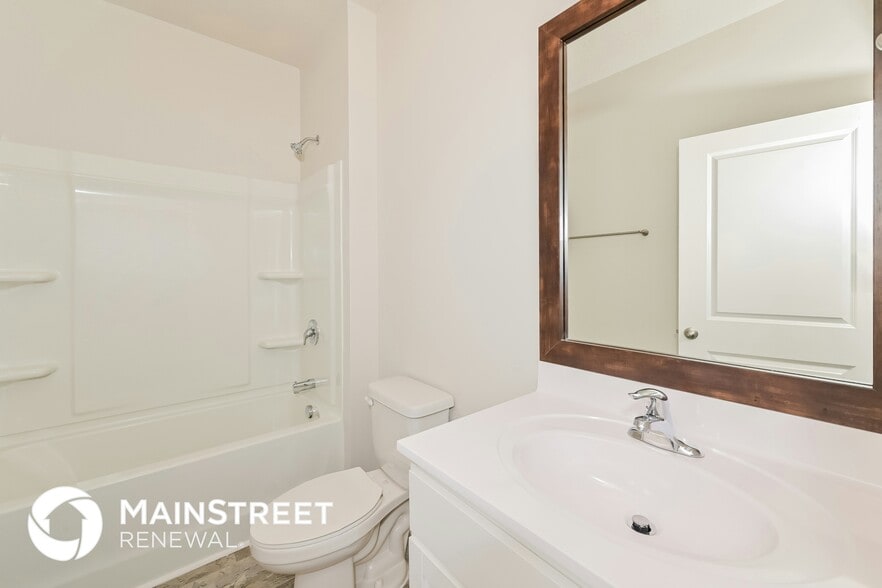 Building Photo - 2605 Red Barn Rd