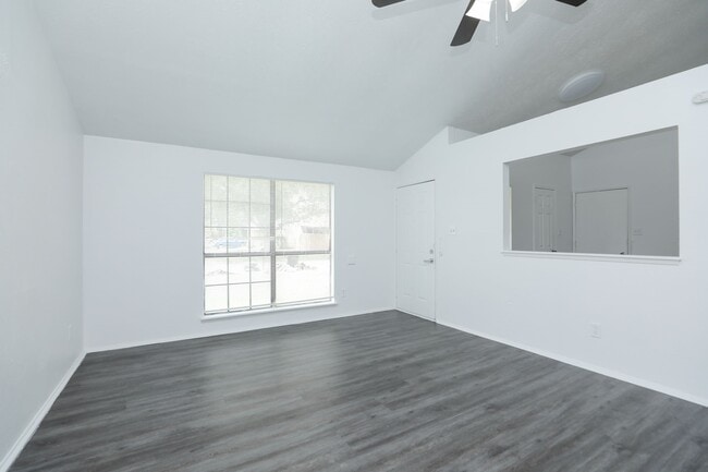 Building Photo - 17518 Bullis Gap Dr