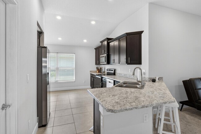 Building Photo - 8705 Merano Ave