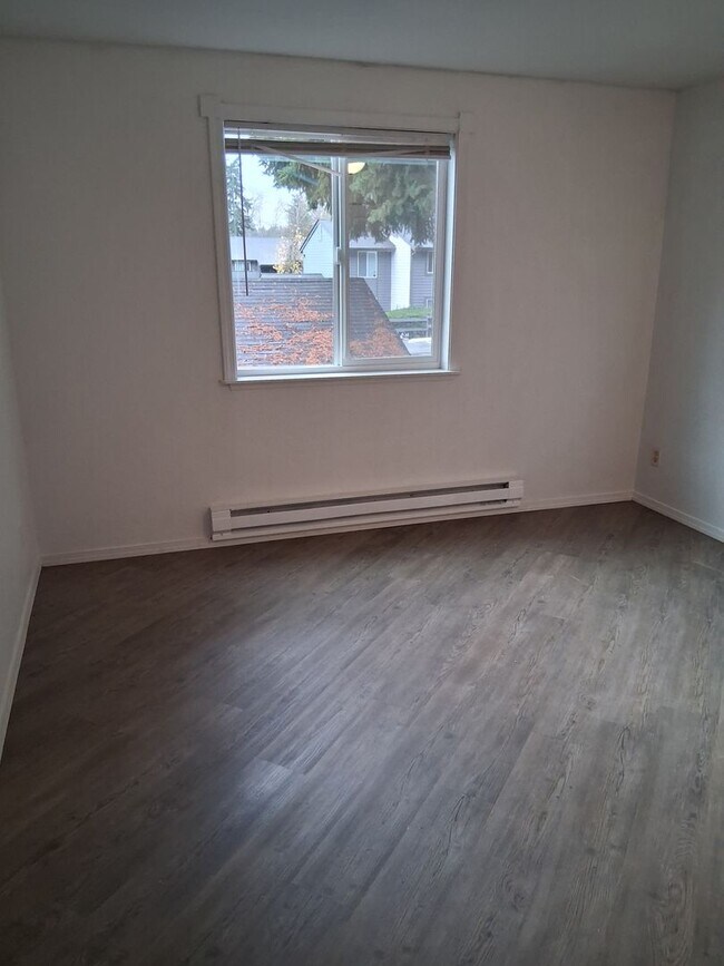 Building Photo - VAL1819