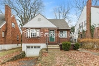 Building Photo - 5104 Lillian Dr