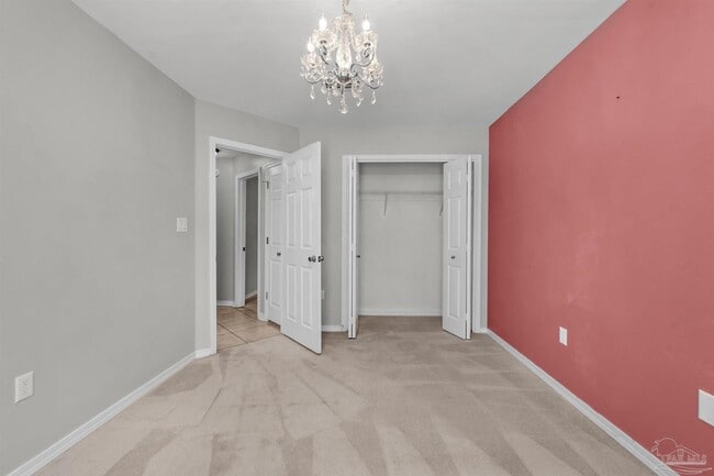 Building Photo - 2491 Parkridge Dr