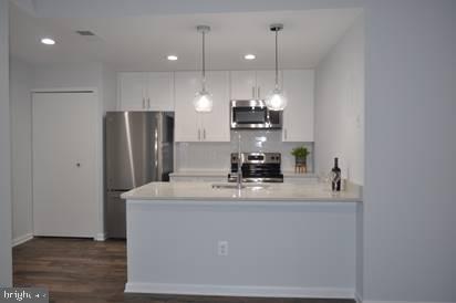 Primary Photo - 8613 Beekman Pl