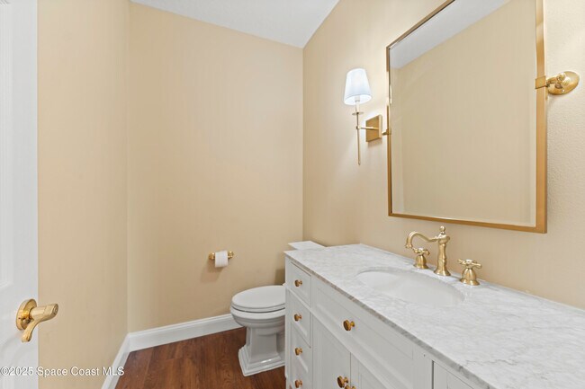 Building Photo - 500 Hidden Hollow Dr