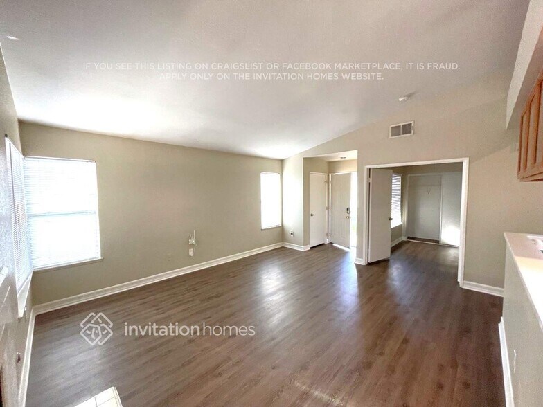 Building Photo - 22802 Springdale Dr