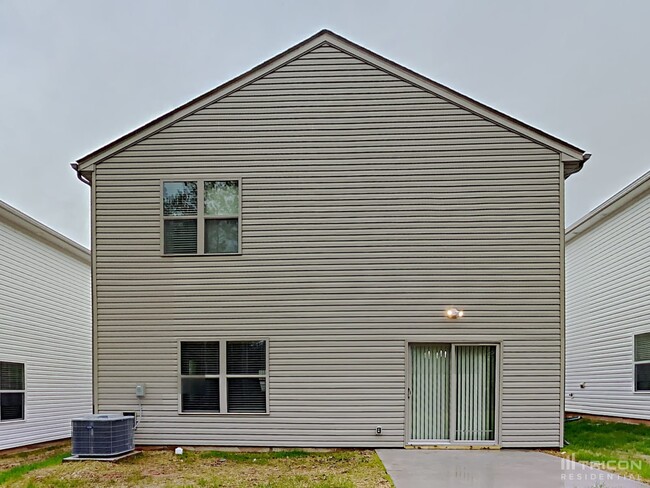 Building Photo - 139 Spring Knoll Dr