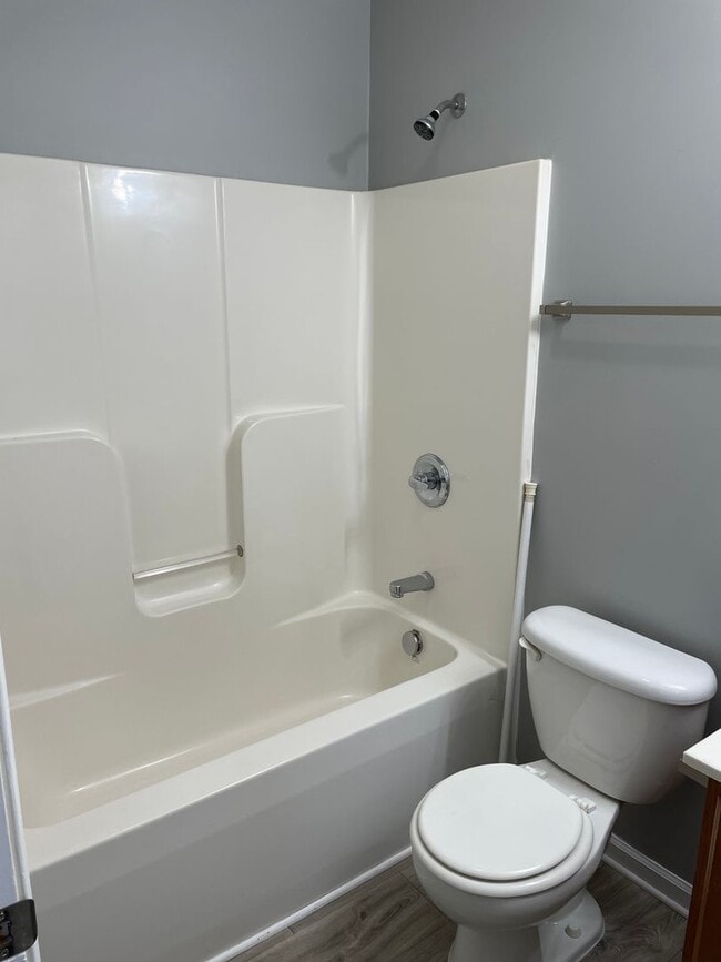 Building Photo - 3 BED, 2 BATH HOME IN SOUTHWEST SCHOOL DIS...