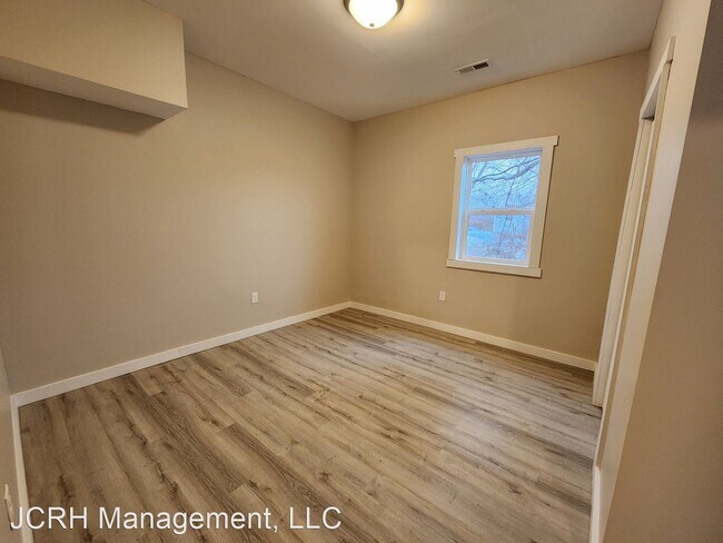 Building Photo - 3 br, 1 bath House - 2118 W Phelps