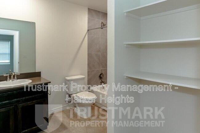 Building Photo - 2328 Duntov Dr