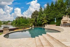 Building Photo - 675 Falls Lake Dr