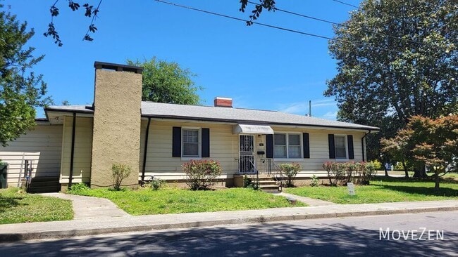 Building Photo - 412 Hamby St