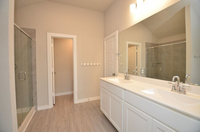 Building Photo - 8230 Blue Fish Dr