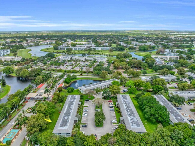 Building Photo - 1102 Bahama Bend