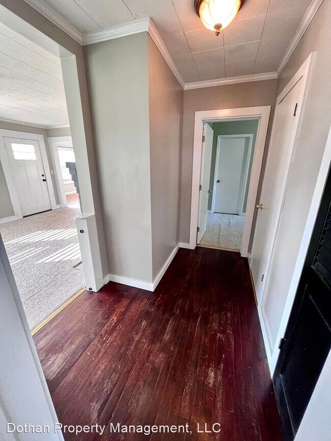 Building Photo - 3 br, 2 bath House - 109 N Broadway St