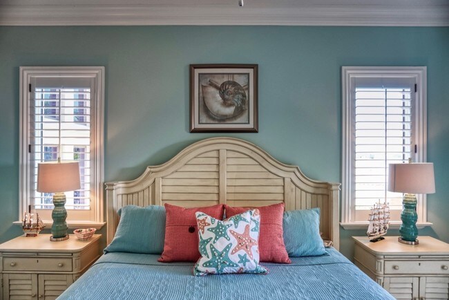 Building Photo - 1363 Oceanview Dr