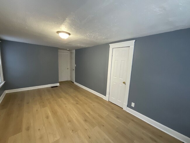 Building Photo - 12602 Thornhurst Ave