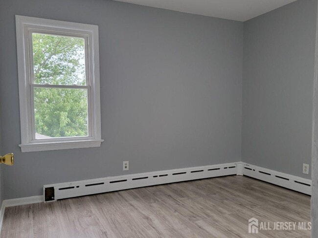Building Photo - 159 1st St