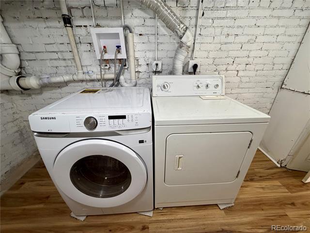 Building Photo - 2106 E 17th Ave