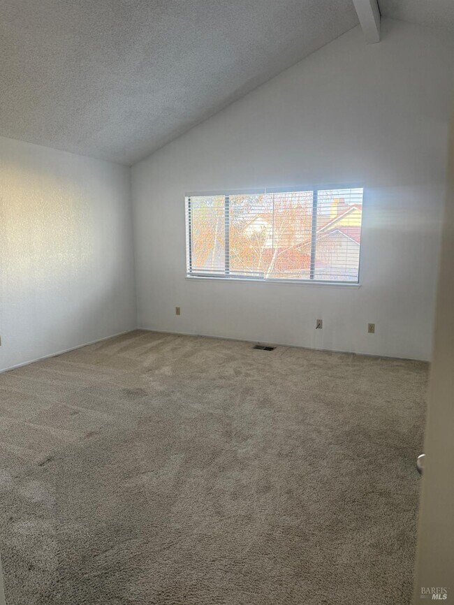 Building Photo - 290 Kent Pl