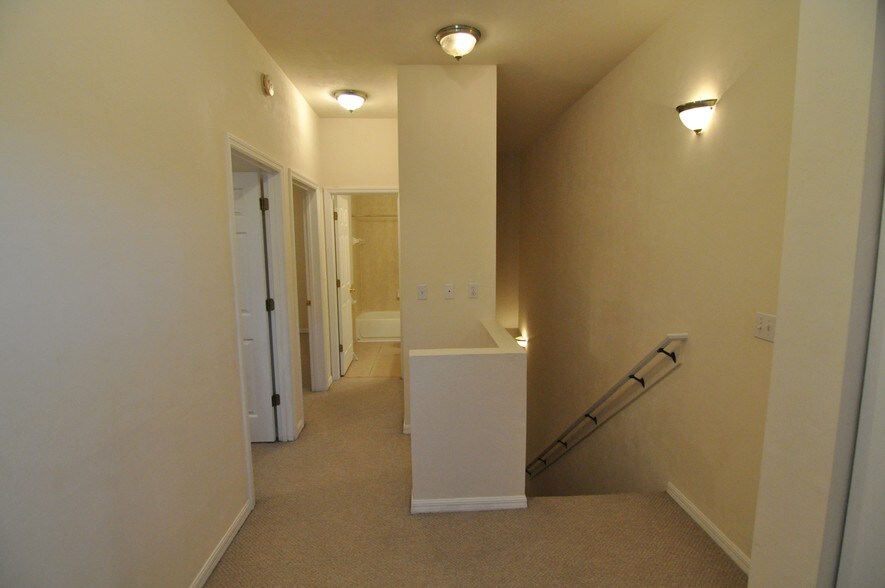 Building Photo - 358 SW 145th Dr