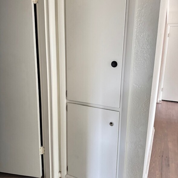 Building Photo - 600 NE 12th St