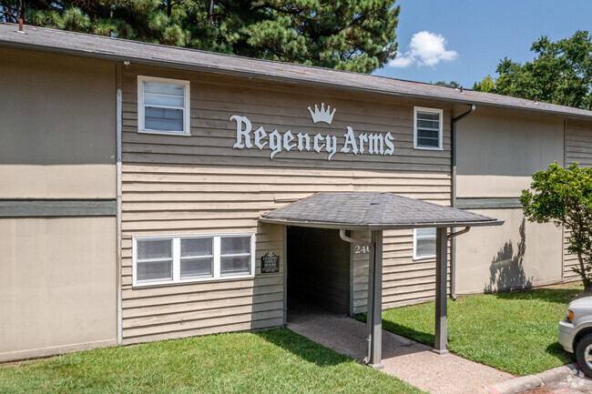 Regency Arms Main Entrance - Regency Arms Apartment Homes