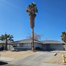 Building Photo - Upgraded 5-Bedroom Home with Open Floor Plan & Large Lot!