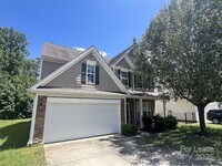 Building Photo - 5008 Centerview Dr