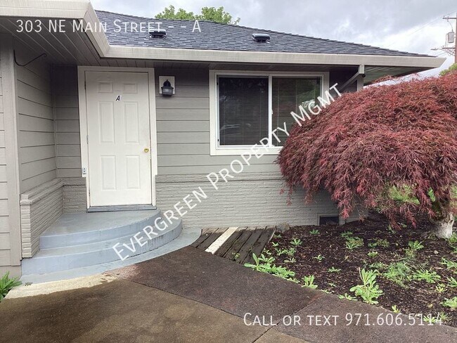 Primary Photo - Quaint 2 Bdrm, 1 Bth located in the heart ...