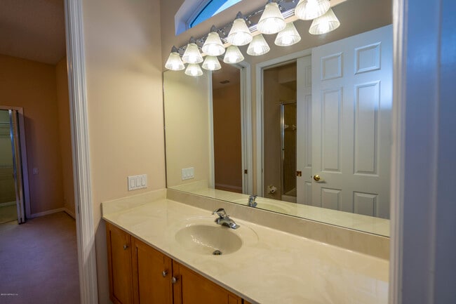 Building Photo - 3668 Windmoor Dr