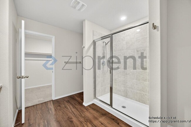 Building Photo - 2885 Wolfcreek