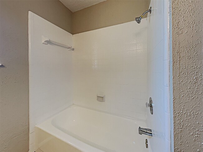 Building Photo - 24111 Spring Towne Dr