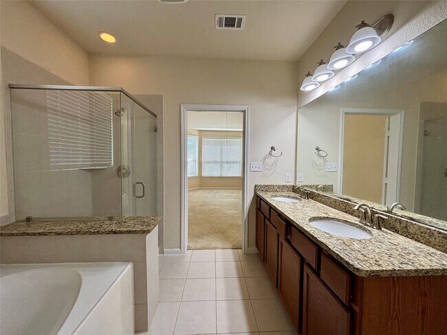 Building Photo - 17626 Sauki Ln