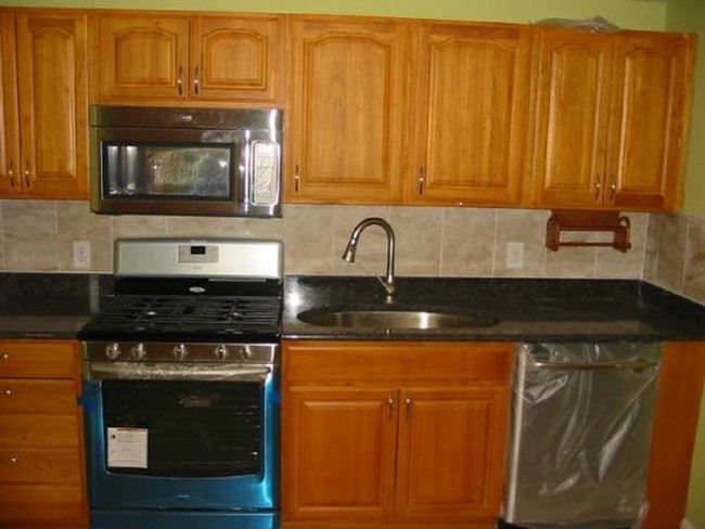 Kitchen - 3706 Mintwood St