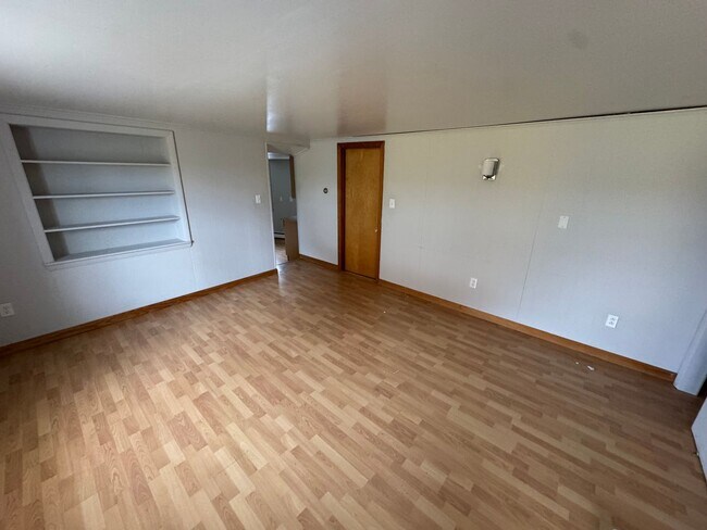 Building Photo - 10 Portland St