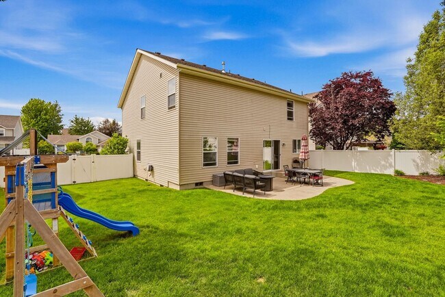 Building Photo - Spacious 3BR/3BA Sonata Springs Home | Minutes to Gonzaga & Downtown Spokane