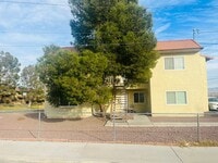 Building Photo - 523