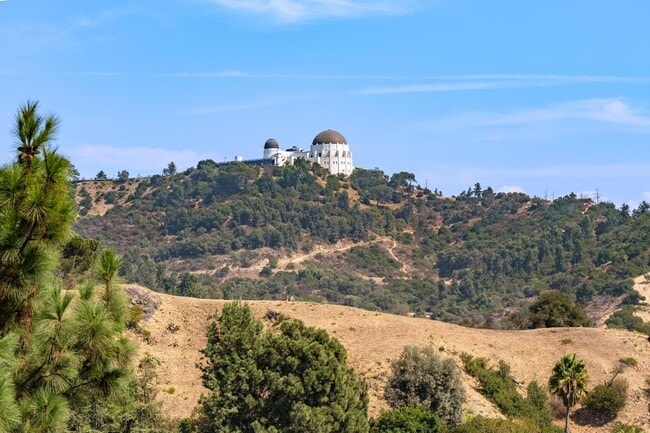 Building Photo - Fully Furnished: Mid-Century w/views of Griffith Observatory in the Hollywood Hills!