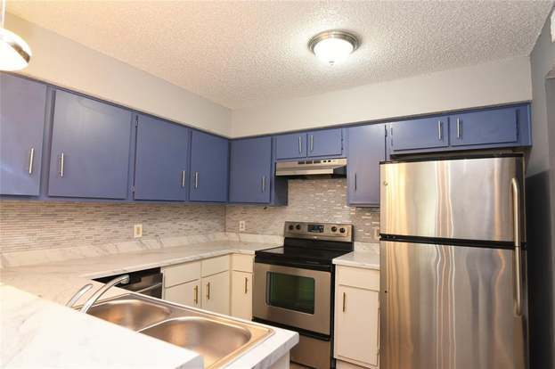 Building Photo - 6261 Ludington Dr